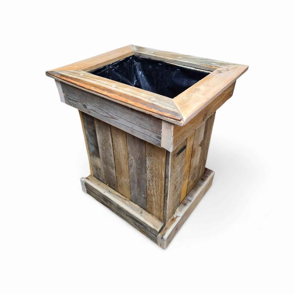 vertical slat Rustic Garden planter, medium, handmade